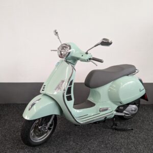 Vespa GTS 125